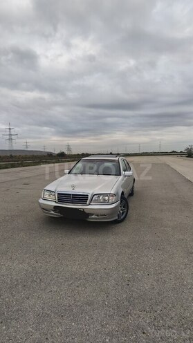Mercedes C 180 1998, 430,000 km - 1.8 l - Salyan