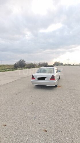 Mercedes C 180 1998, 430,000 km - 1.8 l - Salyan