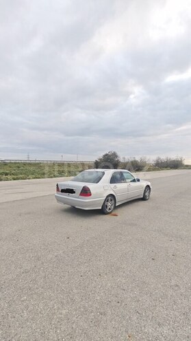 Mercedes C 180 1998, 430,000 km - 1.8 l - Salyan