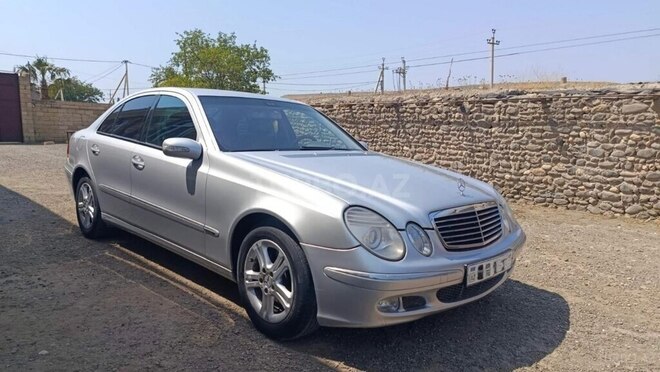 Mercedes E 200 2004, 270,000 km - 1.8 л - Gəncə