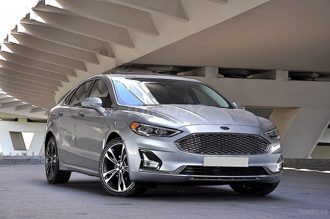 Ford Fusion (North America) 2019, 107,000 km - 2.0 л - Bakı