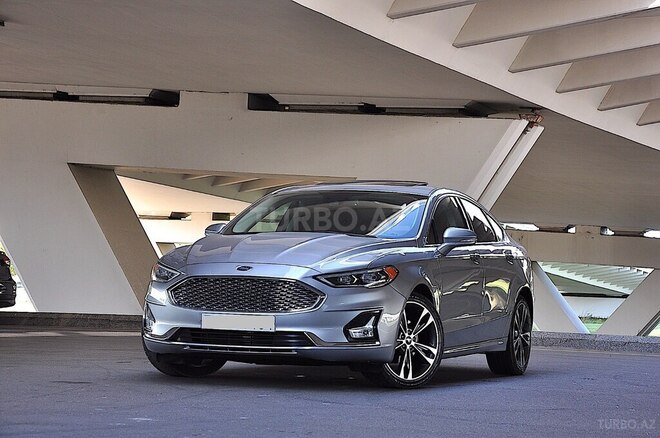 Ford Fusion (North America) 2019, 107,000 km - 2.0 л - Bakı