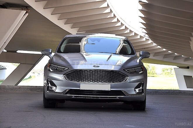Ford Fusion (North America) 2019, 107,000 km - 2.0 л - Bakı