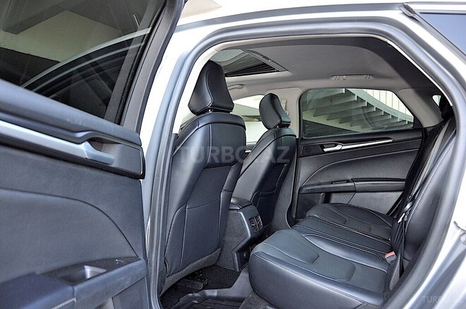 Ford Fusion (North America) 2019, 107,000 km - 2.0 л - Bakı