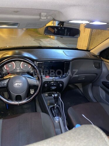 Kia Rio 2011, 230,000 km - 1.6 л - Lənkəran