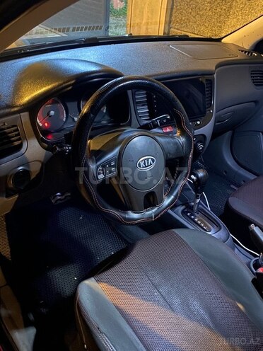 Kia Rio 2011, 230,000 km - 1.6 л - Lənkəran