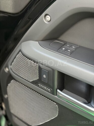 Land Rover Defender 2023, 95,000 km - 3.0 l - Bakı