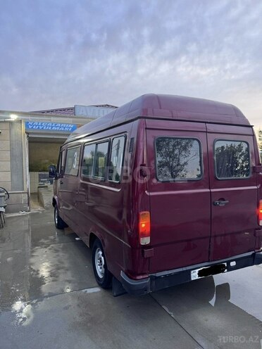 Mercedes 208 D 1994, 222,000 km - 2.4 l - Şirvan