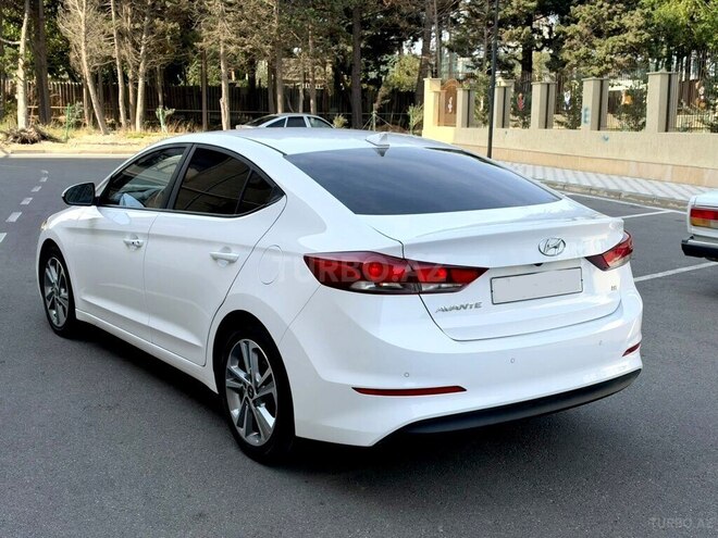 Hyundai Elantra 2017, 118,000 km - 1.6 l - Bakı
