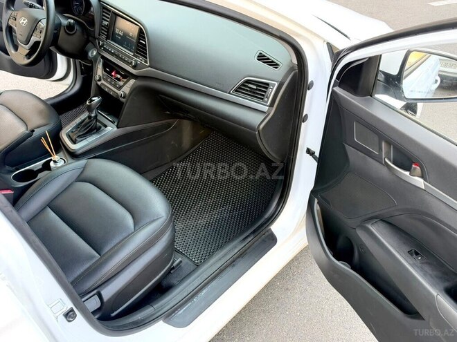 Hyundai Elantra 2017, 118,000 km - 1.6 l - Bakı