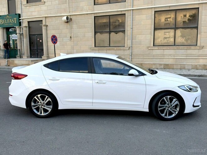 Hyundai Elantra 2017, 118,000 km - 1.6 l - Bakı