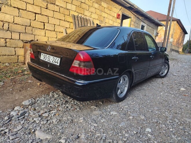 Mercedes C 200 1995, 460,000 km - 2.0 l - İsmayıllı