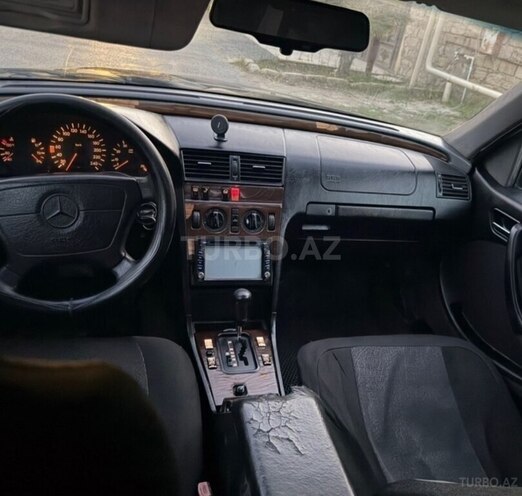 Mercedes C 200 1995, 460,000 km - 2.0 l - İsmayıllı