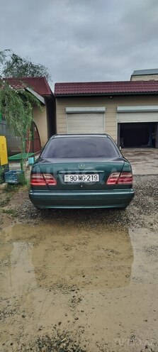 Mercedes E 280 2000, 240,000 km - 2.8 l - Şirvan