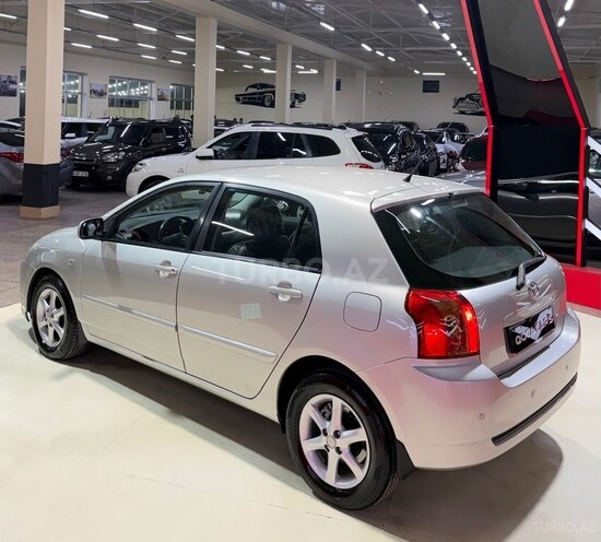 Toyota Corolla 2004, 270,000 km - 1.4 l - Sumqayıt