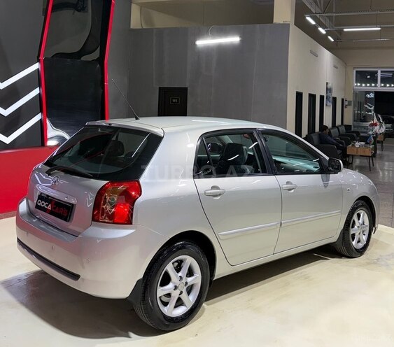 Toyota Corolla 2004, 270,000 km - 1.4 l - Sumqayıt