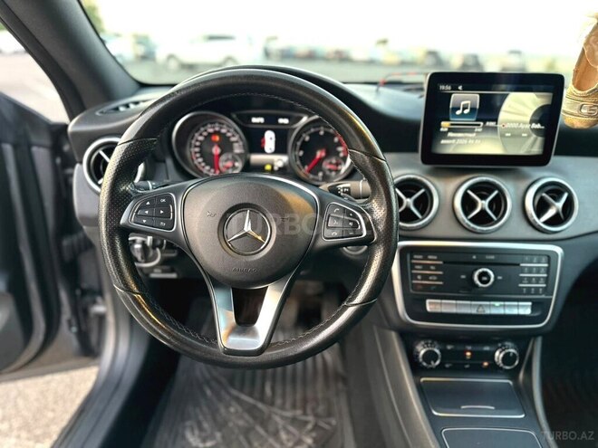 Mercedes  2016, 218,000 km - 1.5 l - Bakı
