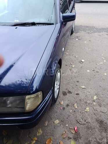 Mercedes C 180 1995, 452,000 km - 1.8 l - Cəlilabad