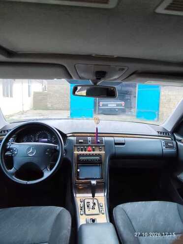 Mercedes E 240 2000, 187,000 km - 2.4 l - Bakı