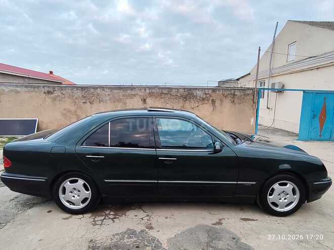Mercedes E 240 2000, 187,000 km - 2.4 l - Bakı