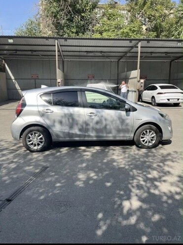 Toyota Aqua 2016, 45,000 km - 1.5 л - Bakı