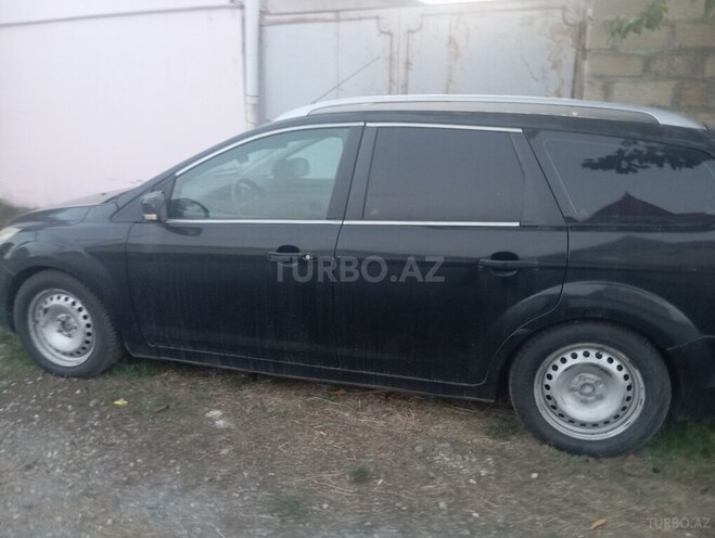 Ford Focus 2008, 220,000 km - 1.6 l - Quba