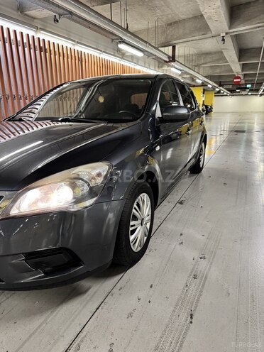 Kia Ceed 2009, 370,000 km - 1.4 l - Gəncə