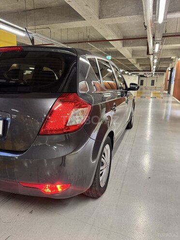 Kia Ceed 2009, 370,000 km - 1.4 l - Gəncə