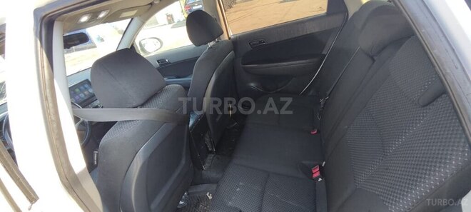 Hyundai i30 2011, 400,000 km - 1.6 л - Şəmkir