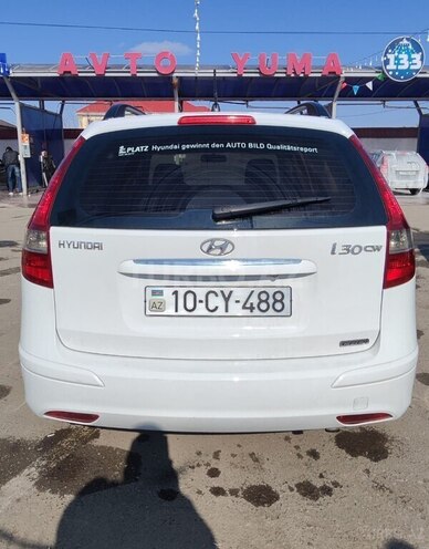 Hyundai i30 2011, 400,000 km - 1.6 л - Şəmkir