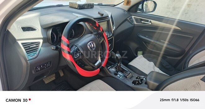 Changan CS 75 2015, 200,000 km - 1.8 l - Quba