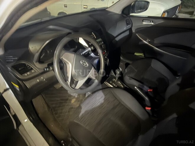 Hyundai Accent 2016, 231,222 km - 1.6 л - Bakı