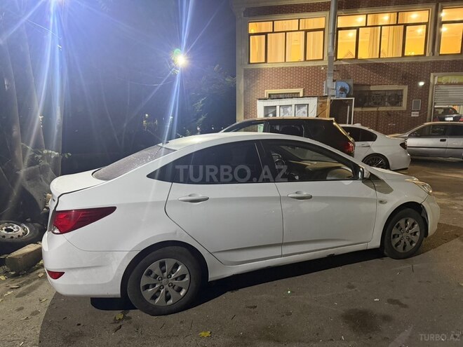 Hyundai Accent 2016, 231,222 km - 1.6 л - Bakı