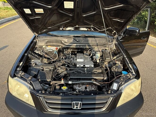 Honda CR-V 2001, 234,000 km - 2.0 л - Qax