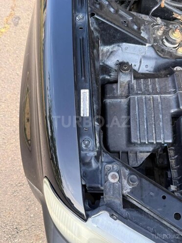 Honda CR-V 2001, 234,000 km - 2.0 л - Qax