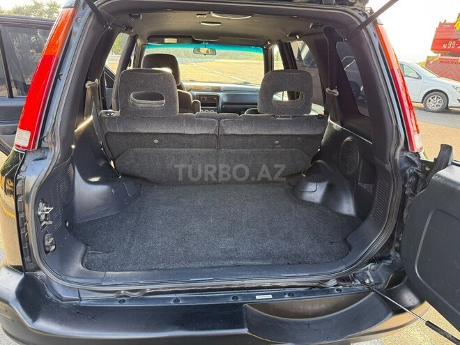 Honda CR-V 2001, 234,000 km - 2.0 л - Qax
