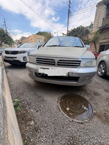 Mitsubishi Chariot 2002, 550,000 km - 2.4 l - Bakı