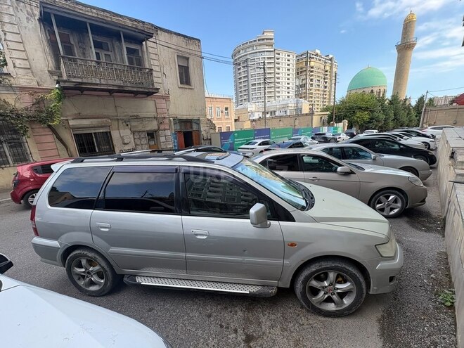 Mitsubishi Chariot 2002, 550,000 km - 2.4 l - Bakı