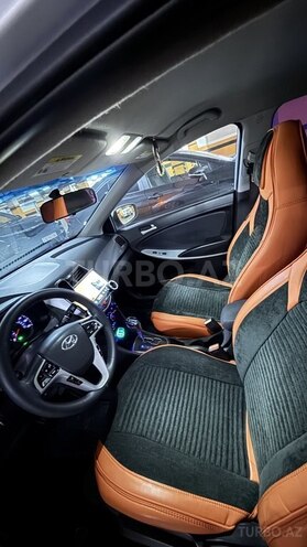 Hyundai Accent 2017, 299,338 km - 1.6 l - Bakı