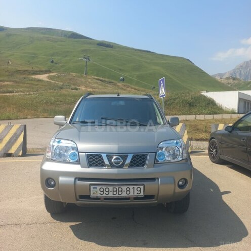 Nissan X-Trail 2003, 285,000 km - 2.0 l - Qusar