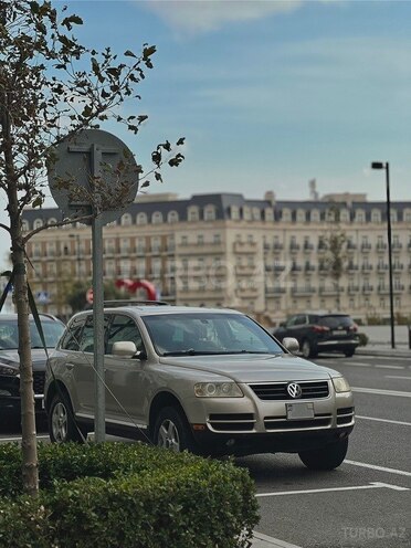 Volkswagen Touareg 2003, 255,238 km - 3.2 л - Bakı