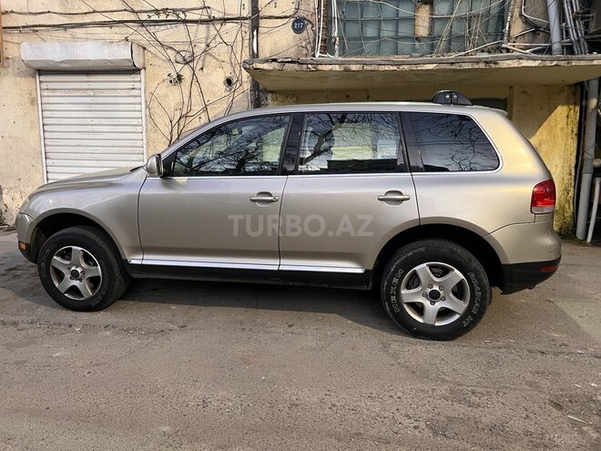 Volkswagen Touareg 2003, 255,238 km - 3.2 л - Bakı