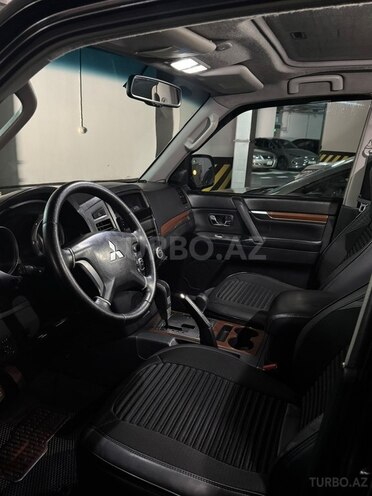 Mitsubishi Pajero 2007, 275,000 km - 3.5 l - Bakı