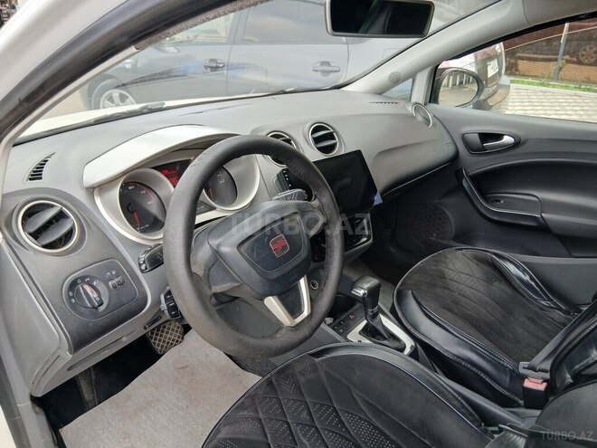 SEAT Ibiza 2011, 302,000 km - 1.6 л - Lənkəran