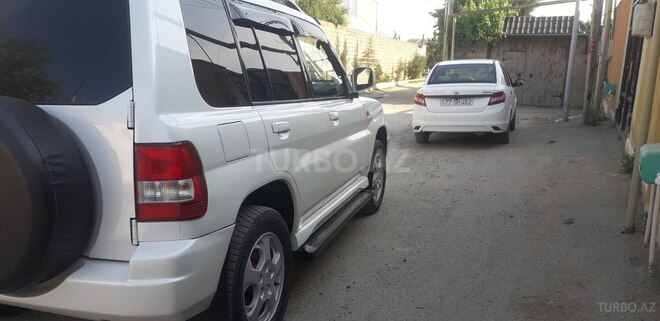 Mitsubishi Pajero io 1999, 350,000 km - 1.8 l - Bakı