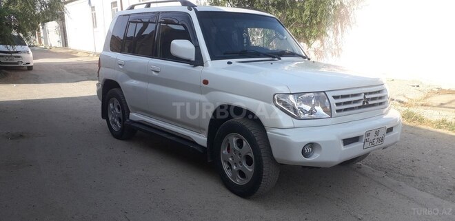 Mitsubishi Pajero io 1999, 350,000 km - 1.8 l - Bakı