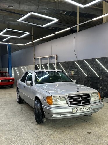 Mercedes E 250 1994, 450,000 km - 2.5 л - Bakı