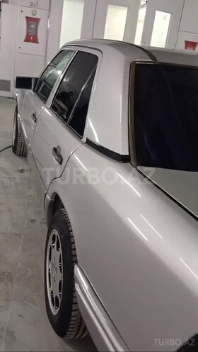 Mercedes E 250 1994, 450,000 km - 2.5 л - Bakı