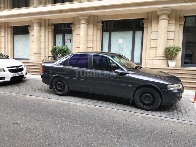 Opel Vectra 1997, 644,000 km - 1.6 л - Bakı