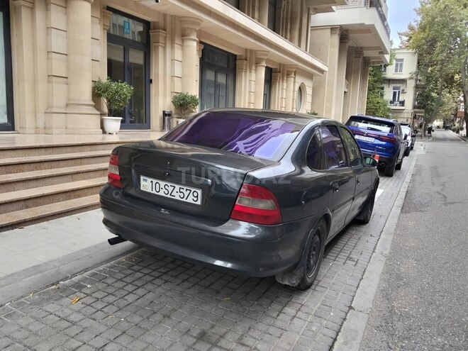 Opel Vectra 1997, 644,000 km - 1.6 л - Bakı